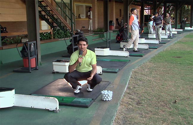    Felipe mostra como é fácil aprender golfe numa academia completa como o Golf Center da FPG