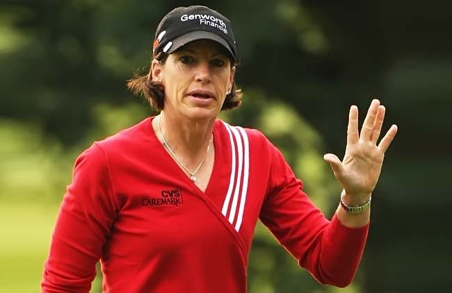 Juli Inkster: mais experiente golfista em atividade infringiu as Regras e foi desclassificada