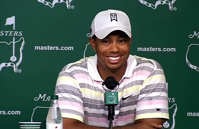 Tiger Woods dá entrevista para jornalistas de golfe em Augusta